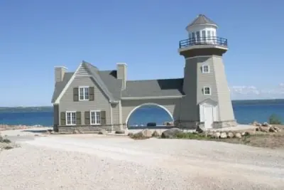 Limestone stonework at Cobble Beach Golf Links beneath open sky