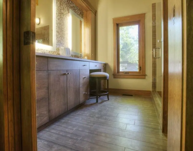 Honed vein cut Ebel Mocha Ridge limestone flooring in an interior
